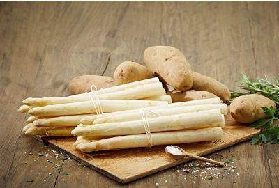 Spargelcremesuppe Rezept mit Kartoffeln einfach zubereiten