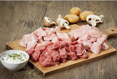 Rezept: Klassisches Fondue mit Rind, Schwein & Pute – serviert mit Salat