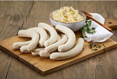 Rezept: Schweinsbratwürste mit Kartoffelsalat – Schritt für Schritt