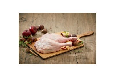 Rezept: Knusprige Gänsekeulen aus dem Ofen – mit Blaukraut und Kartoffelknödeln